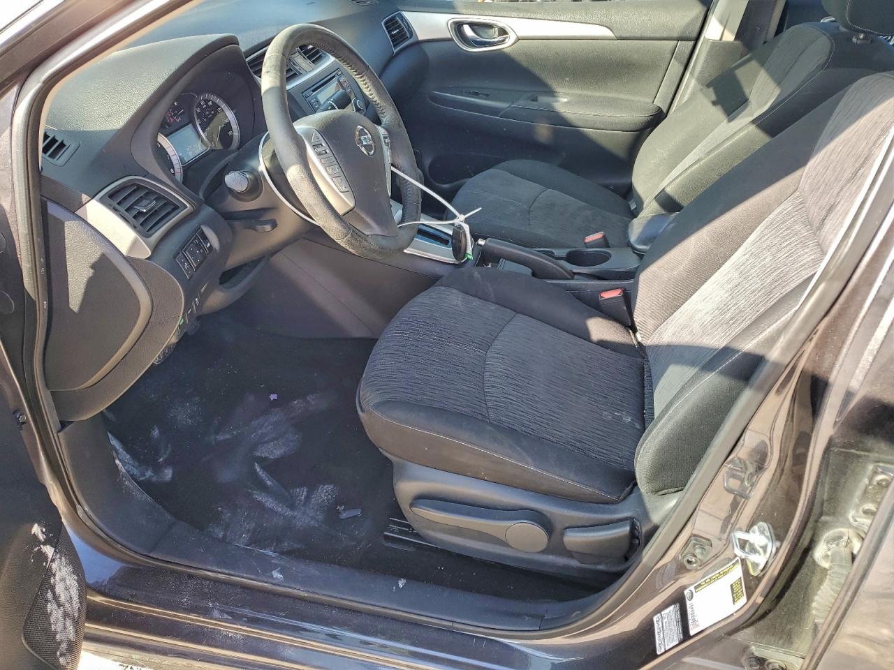 2015 NISSAN SENTRA S photo 7