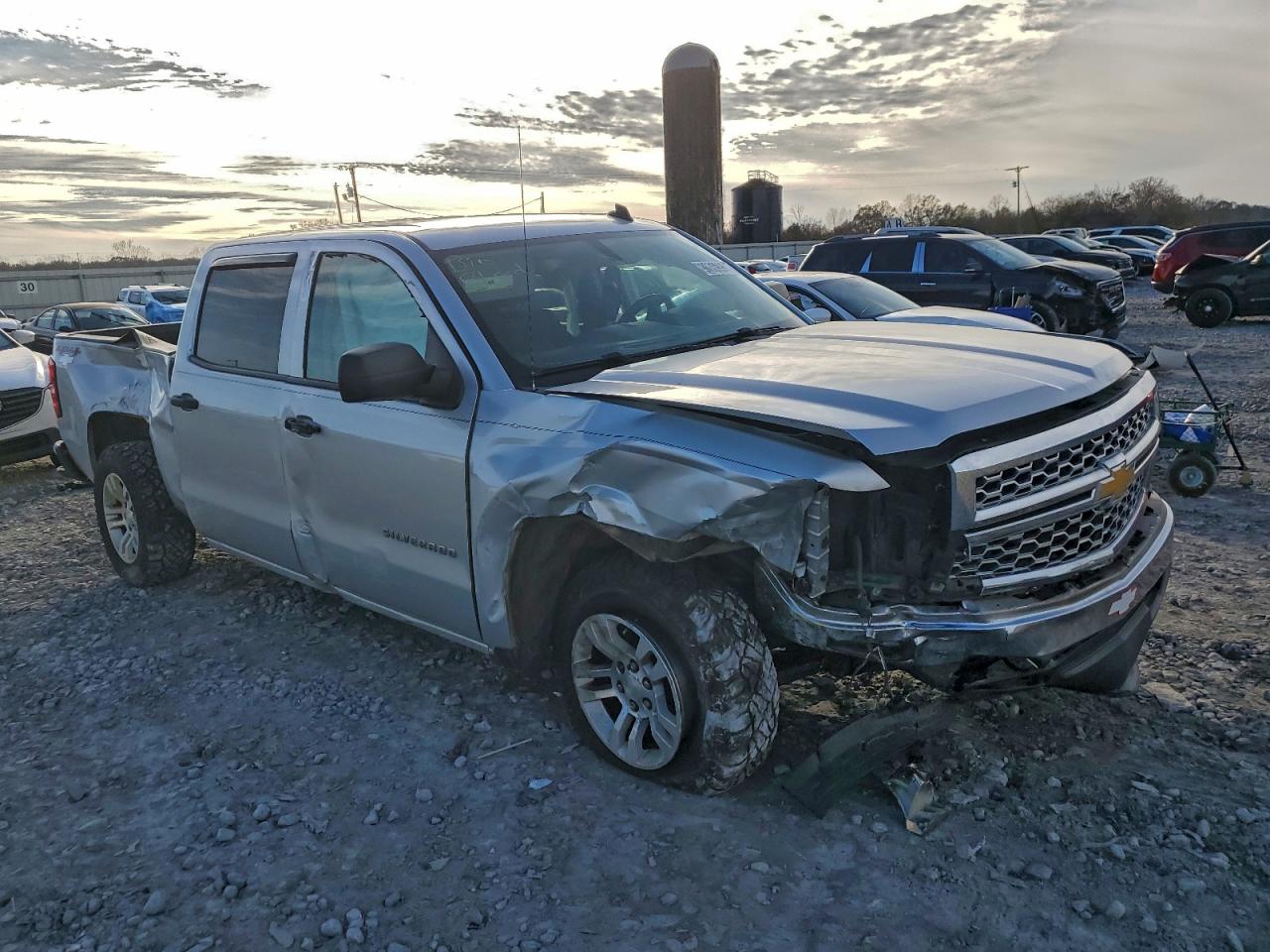 2014 CHEVROLET SILVERADO K1500 LT photo 4