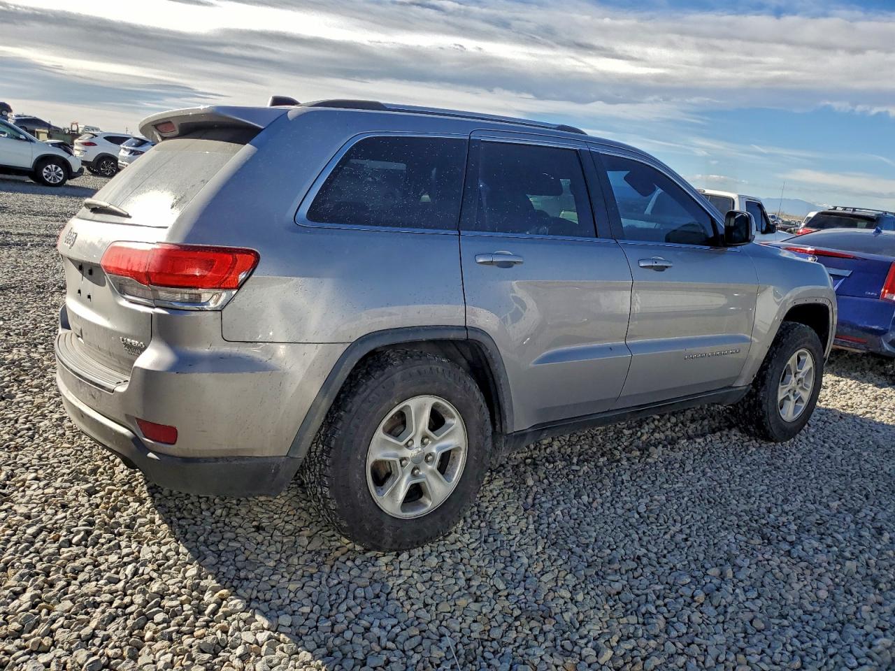 2014 JEEP GRAND CHEROKEE LAREDO photo 3