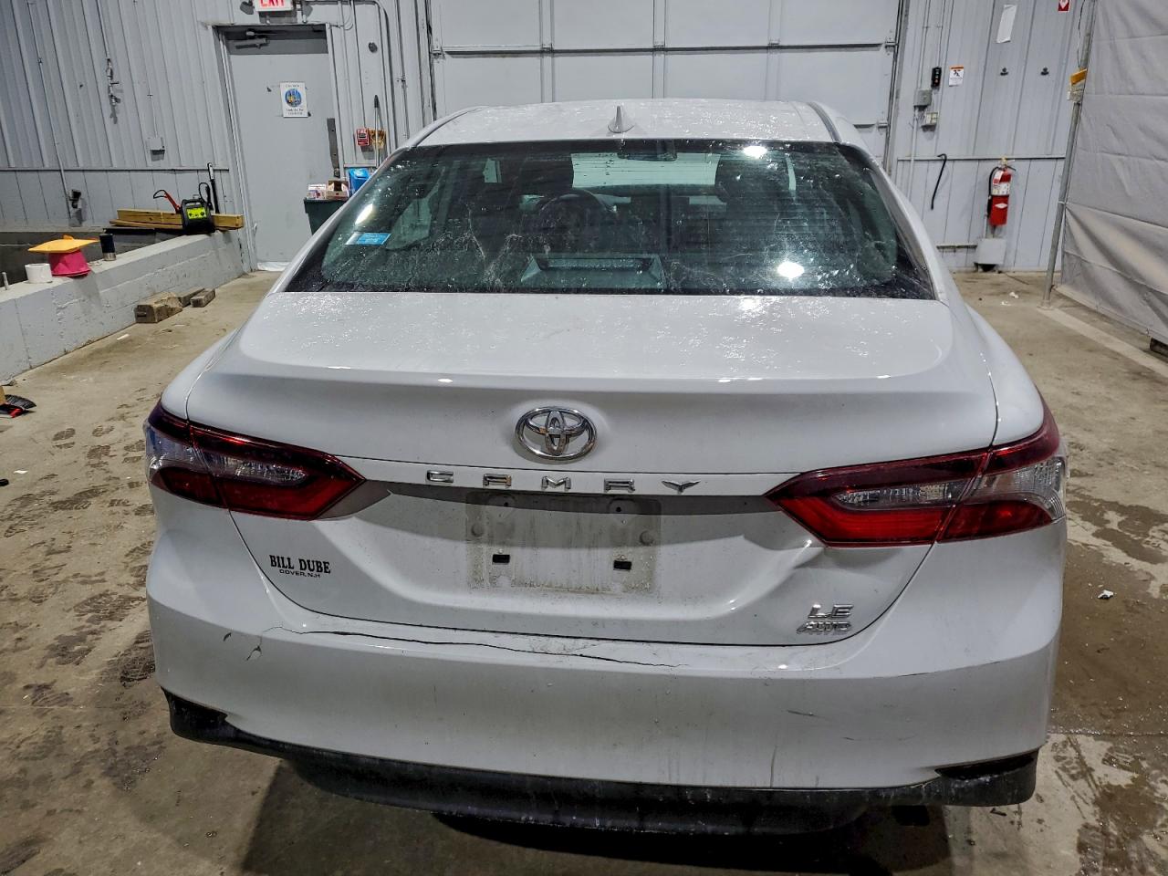 2023 TOYOTA CAMRY LE photo 6
