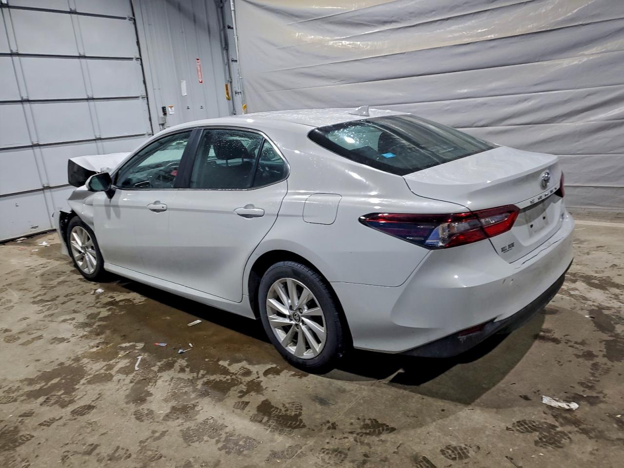 2023 TOYOTA CAMRY LE photo 2