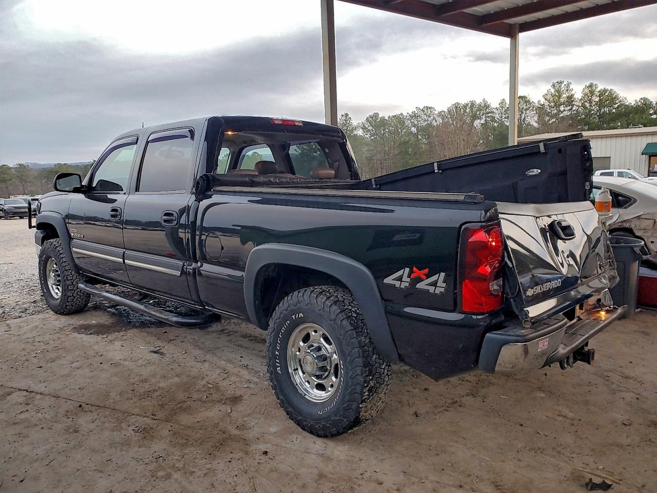2005 CHEVROLET SILVERADO K2500 HEAVY DUTY photo 2