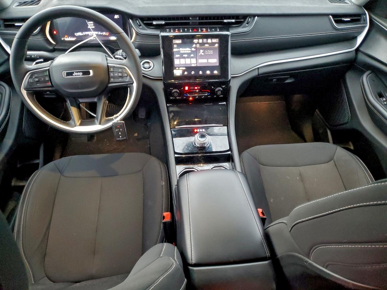 2023 JEEP GRAND CHEROKEE LAREDO photo 8