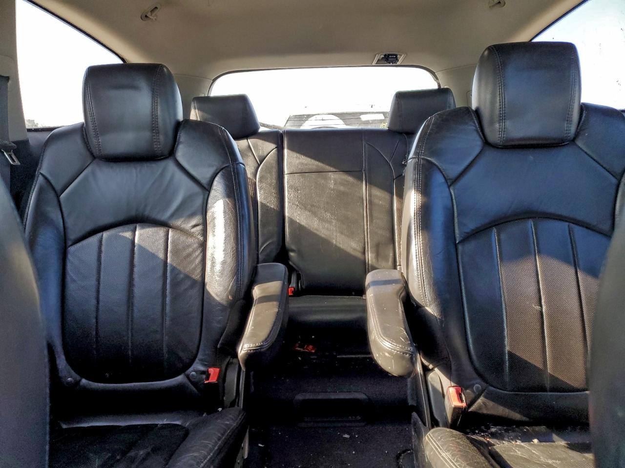 2010 BUICK ENCLAVE CXL photo 10
