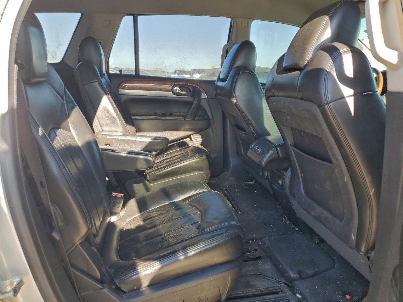 2010 BUICK ENCLAVE CXL photo 11