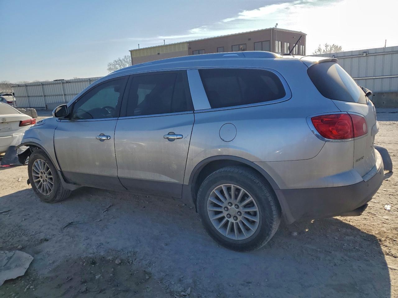 2010 BUICK ENCLAVE CXL photo 2