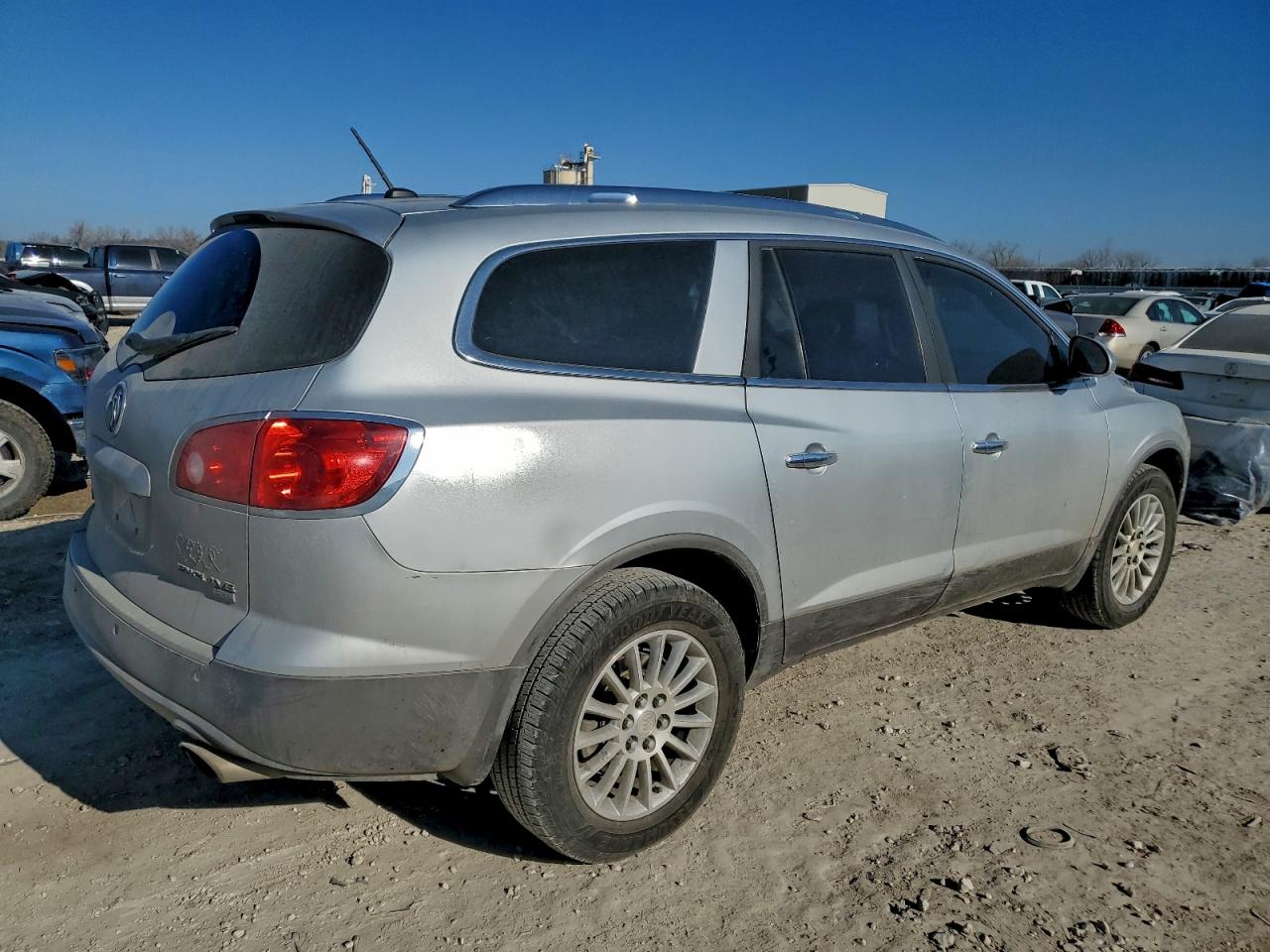 2010 BUICK ENCLAVE CXL photo 3