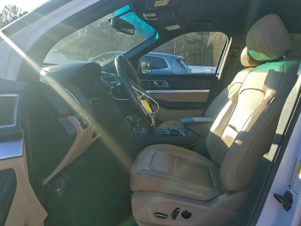 2016 FORD EXPLORER XLT photo 7