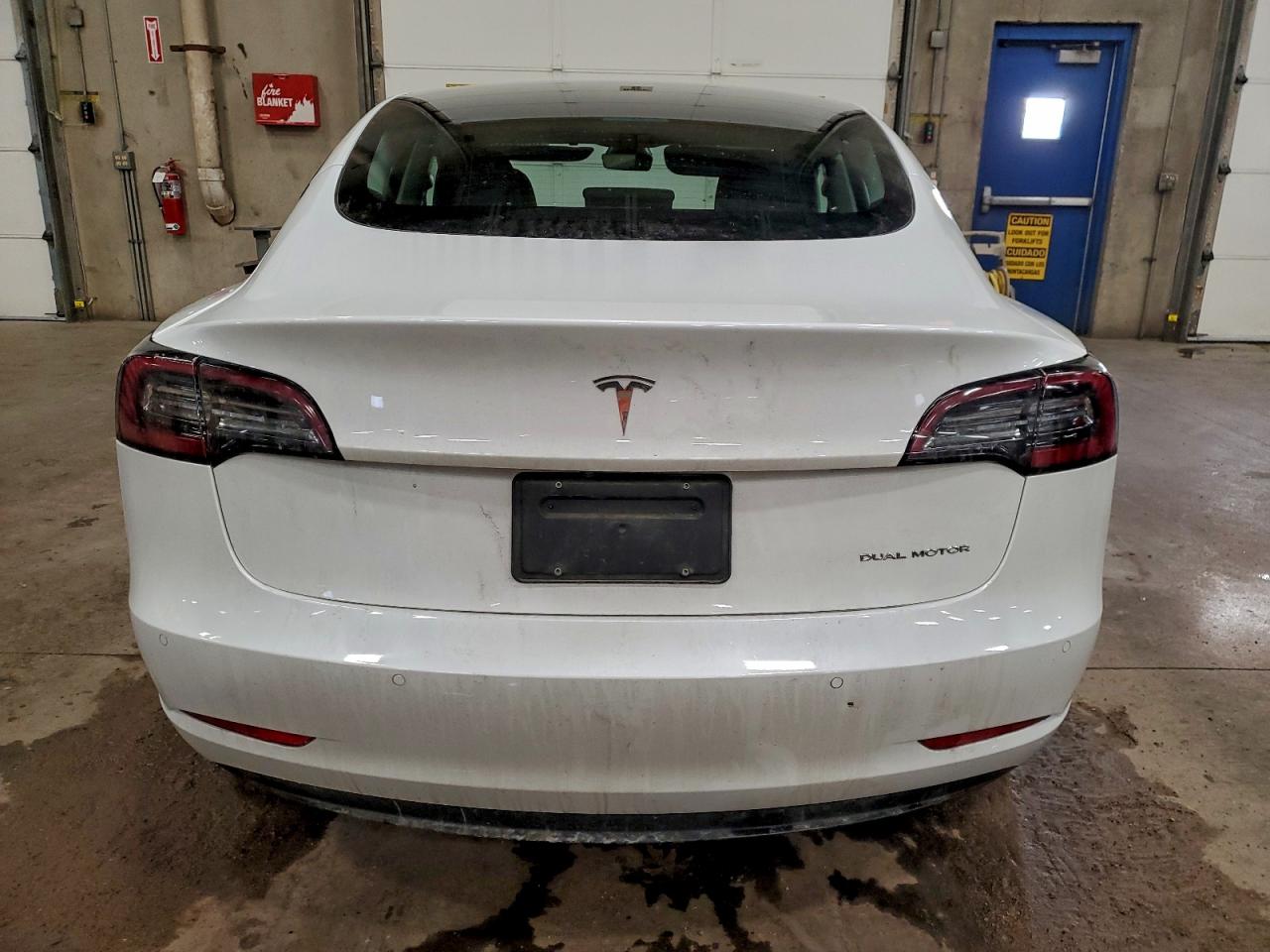 2022 TESLA MODEL 3 photo 6
