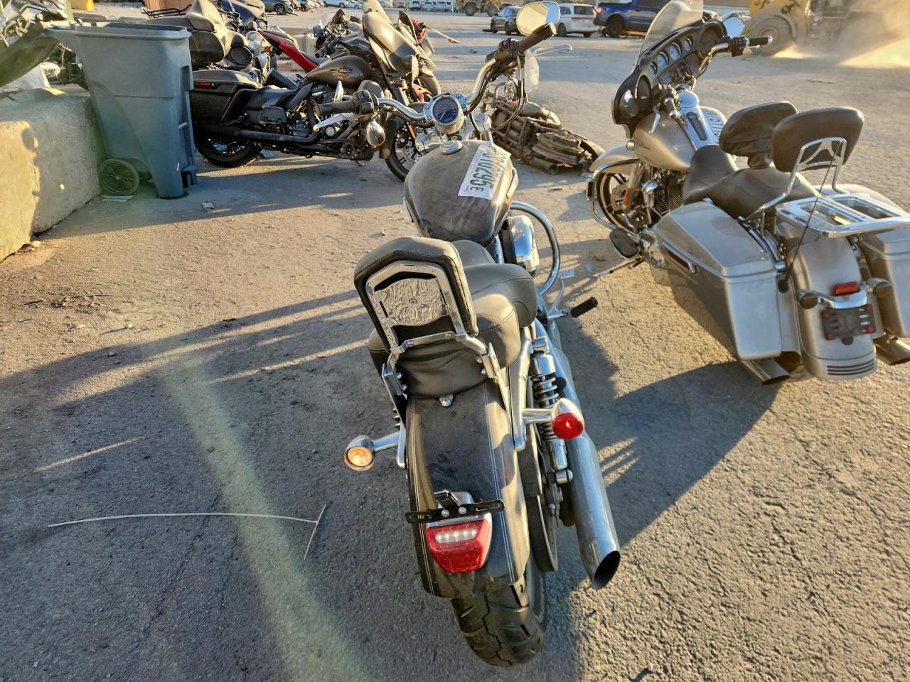 2012 HARLEY-DAVIDSON XL1200 C photo 4