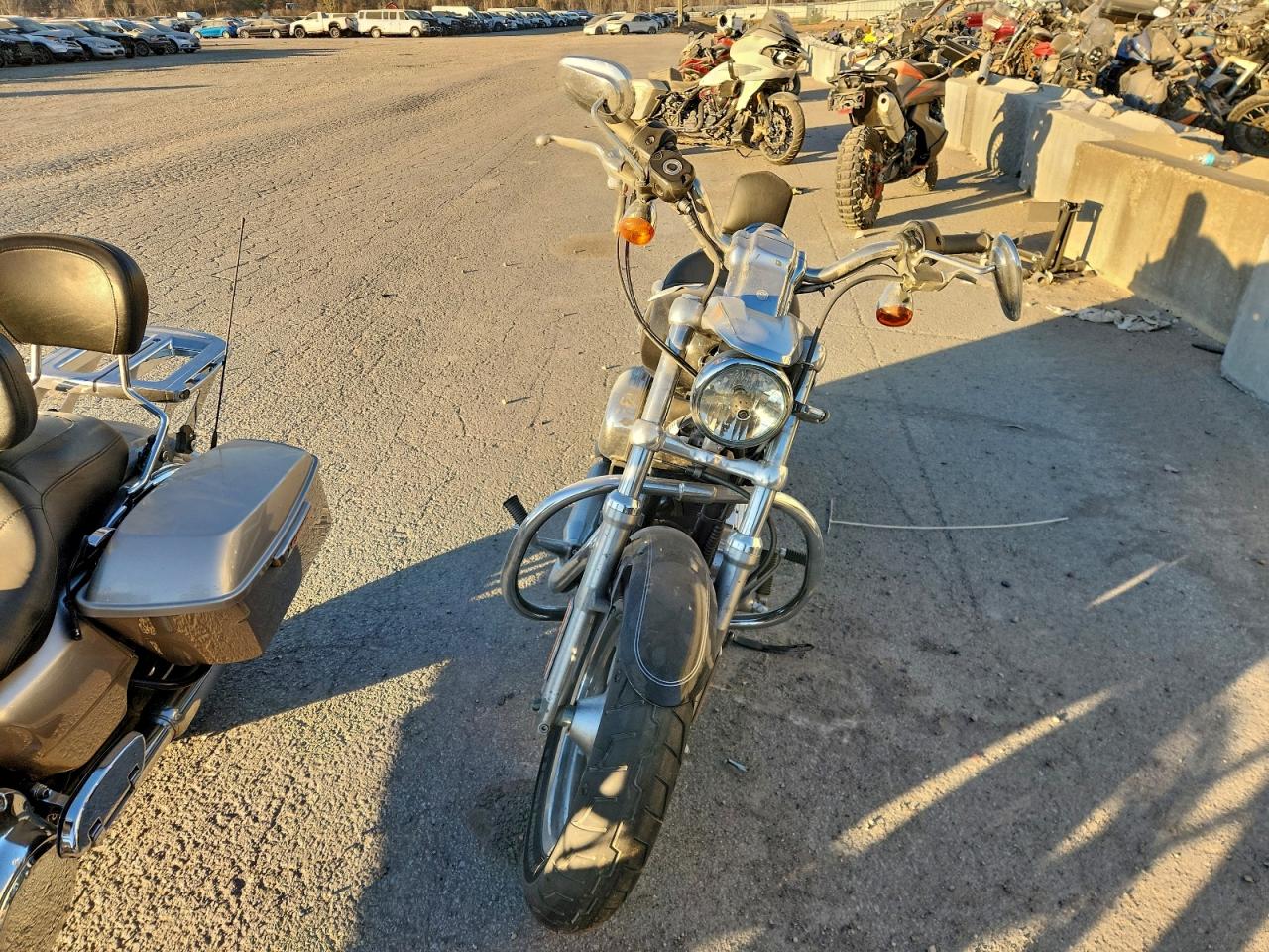 2012 HARLEY-DAVIDSON XL1200 C photo 2