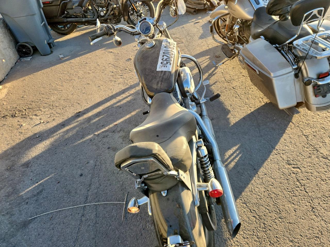 2012 HARLEY-DAVIDSON XL1200 C photo 6