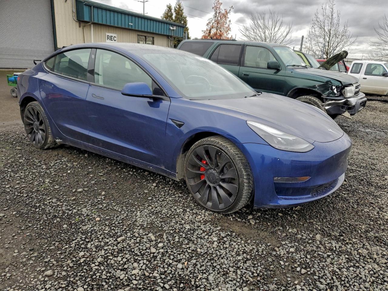 2023 TESLA MODEL 3 photo 4