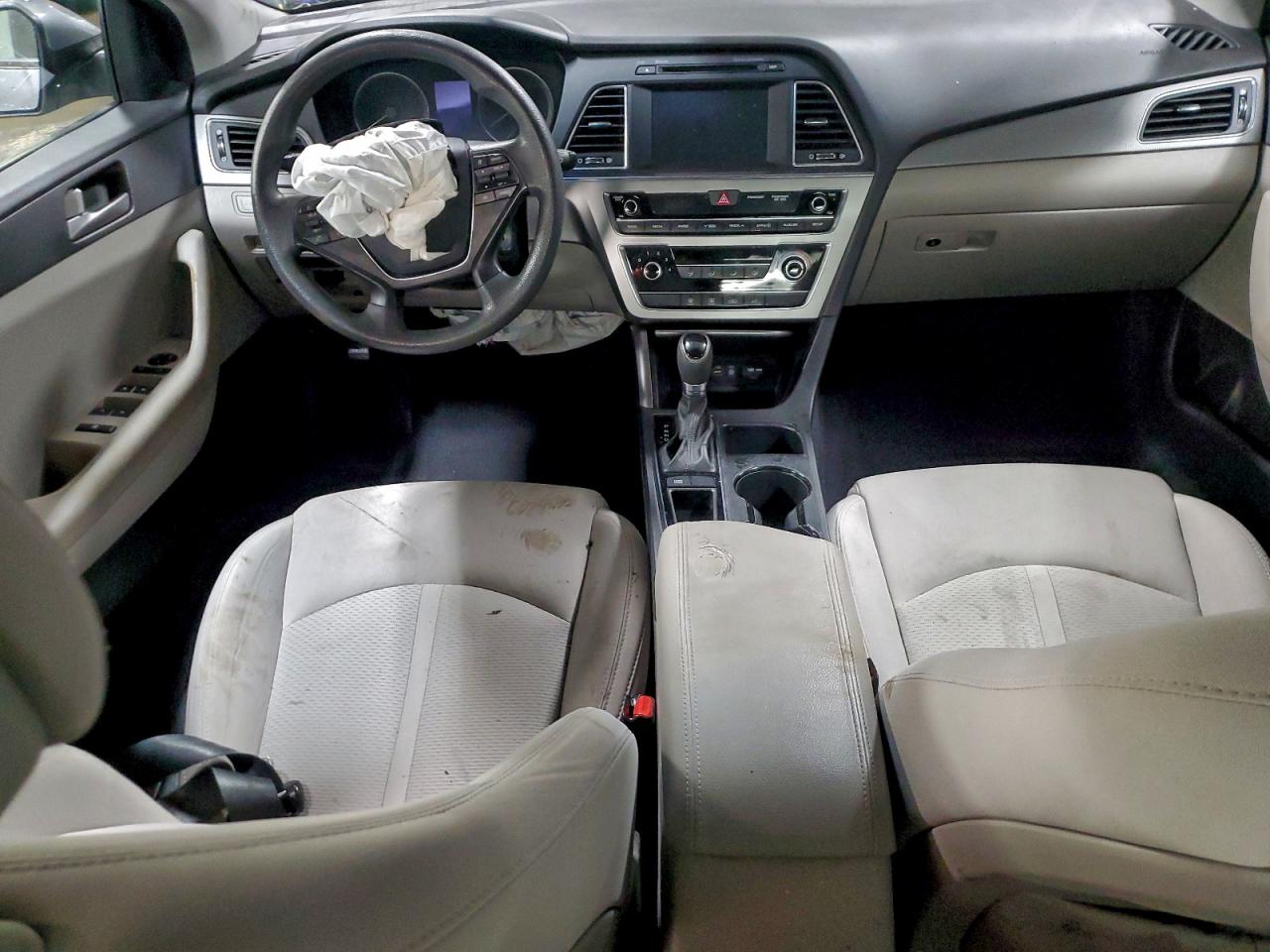2016 HYUNDAI SONATA SE photo 8
