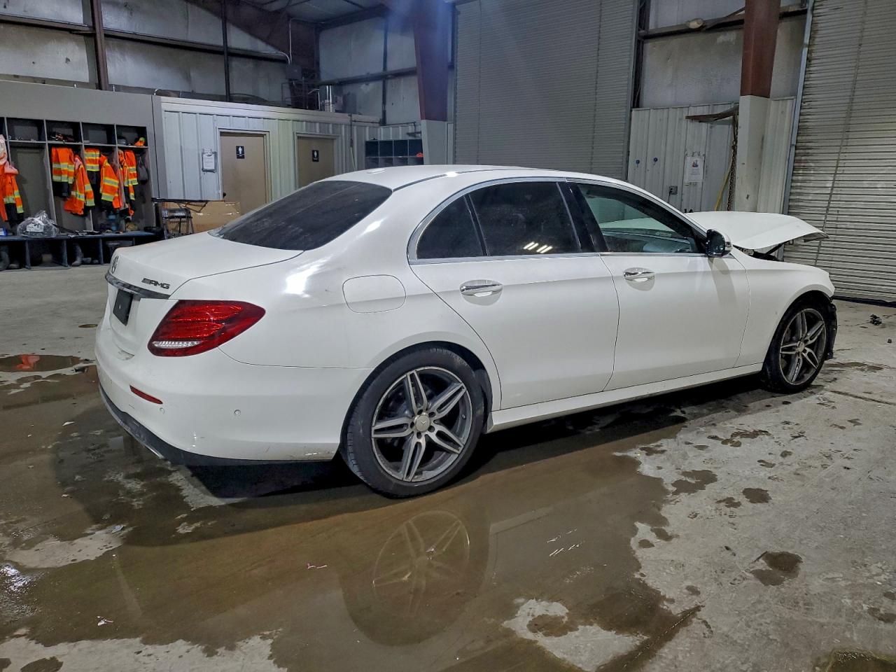 2017 MERCEDES-BENZ E 300 photo 3