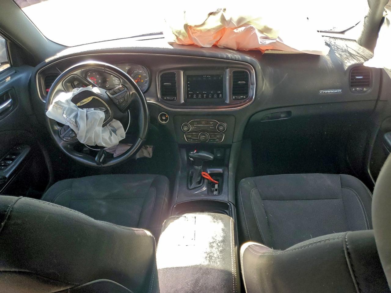 2018 DODGE CHARGER SXT photo 8