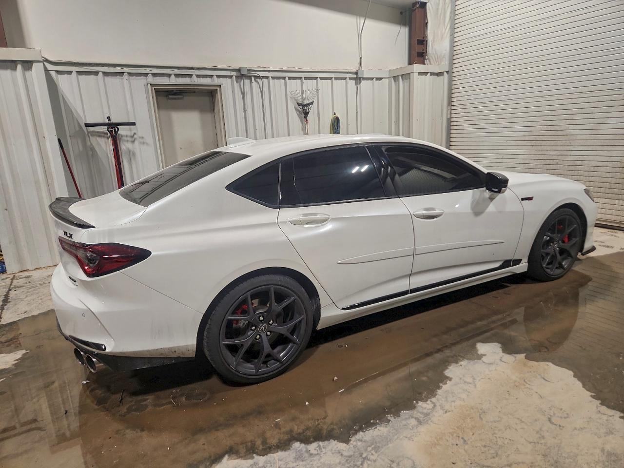 2023 ACURA TLX TYPE S photo 3
