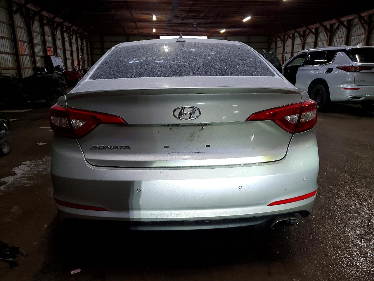 2016 HYUNDAI SONATA SE photo 6