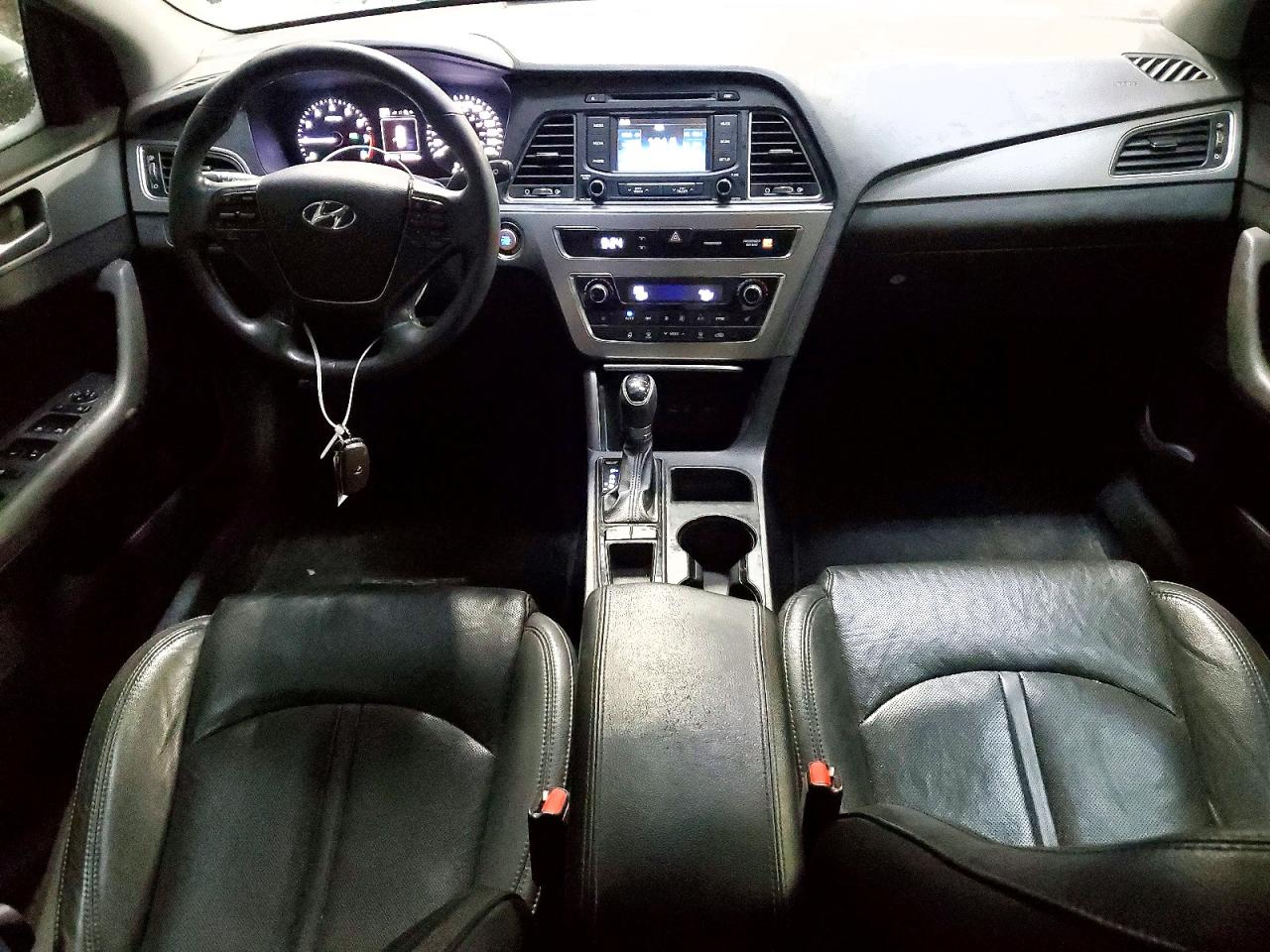 2016 HYUNDAI SONATA SE photo 8