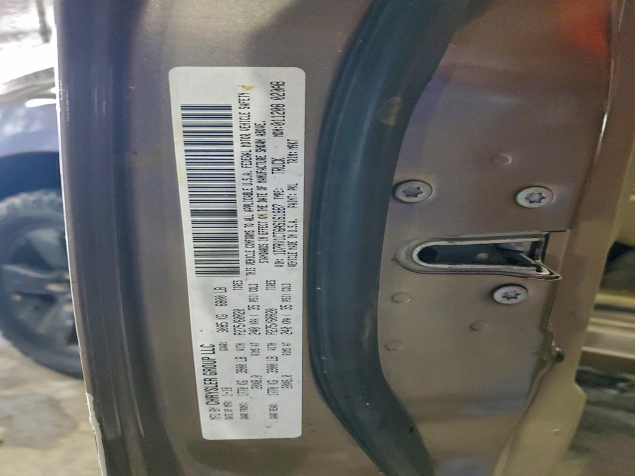2010 DODGE RAM 1500 photo 12