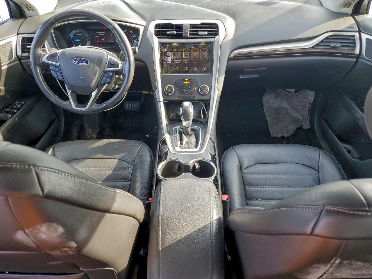 2014 FORD FUSION SE photo 8
