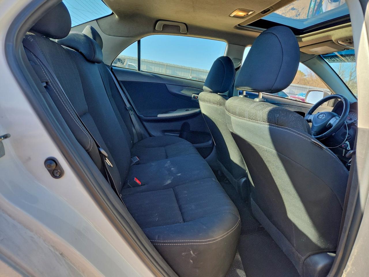 2013 TOYOTA COROLLA BASE photo 10