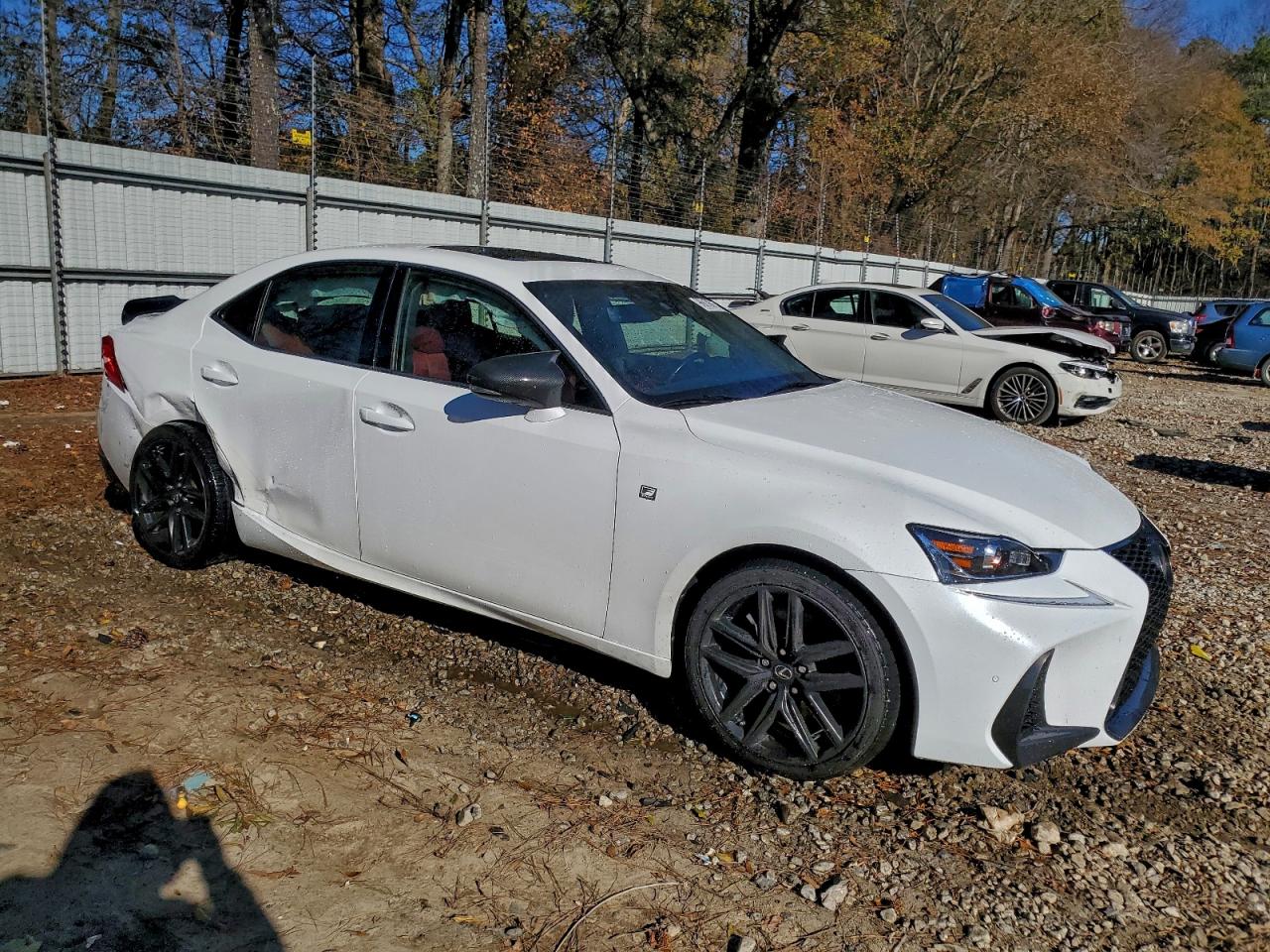 2018 LEXUS IS 350 photo 4