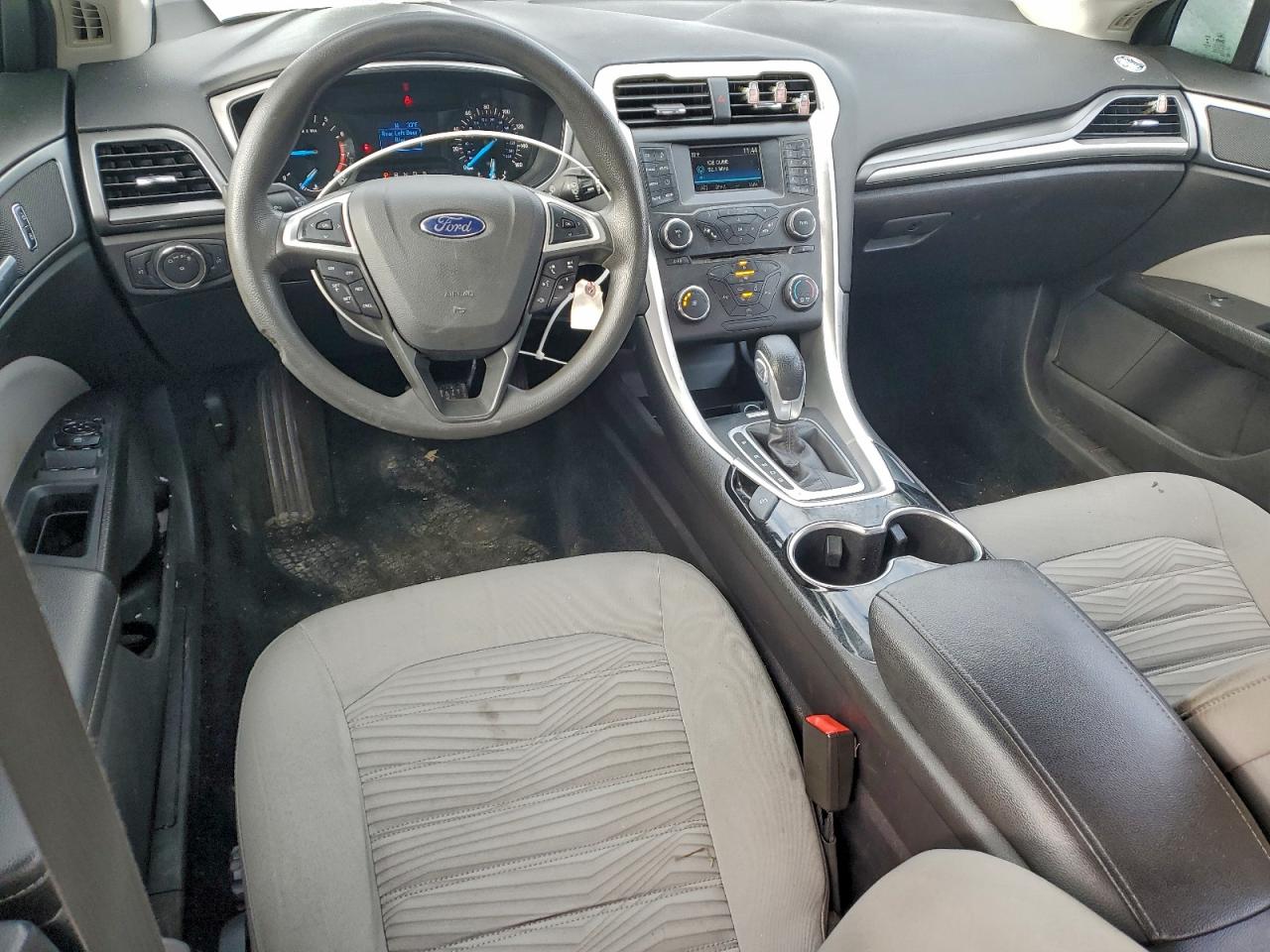 2016 FORD FUSION S photo 8