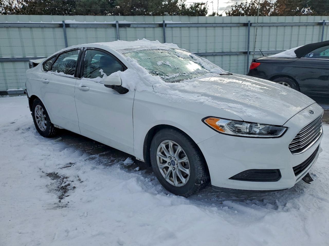 2016 FORD FUSION S photo 4