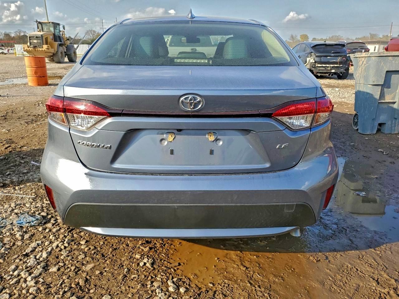 2022 TOYOTA COROLLA LE photo 6