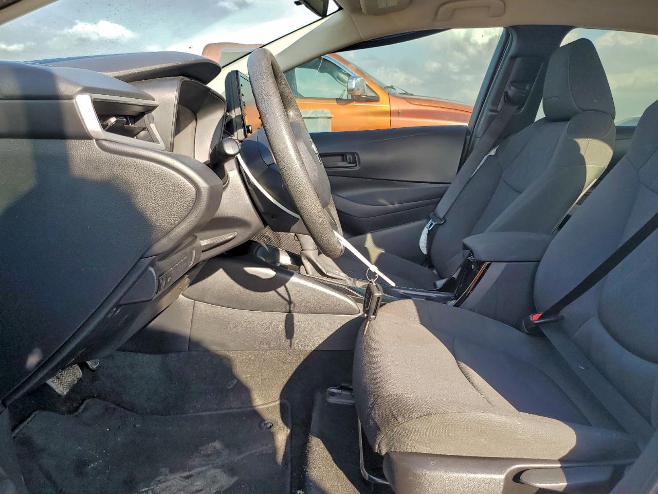 2022 TOYOTA COROLLA LE photo 7