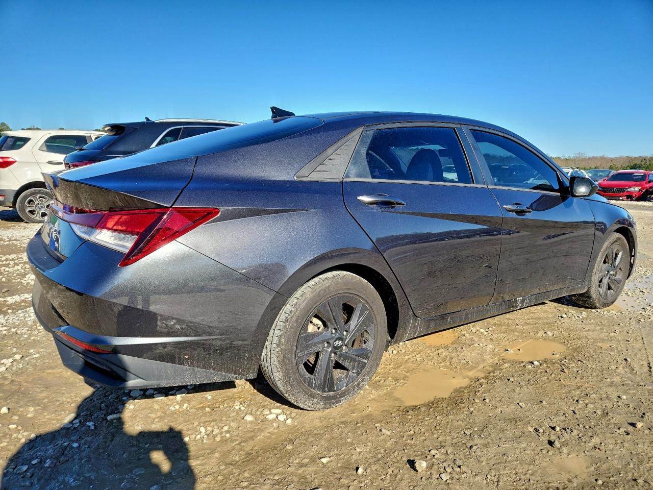 2023 HYUNDAI ELANTRA SEL photo 3