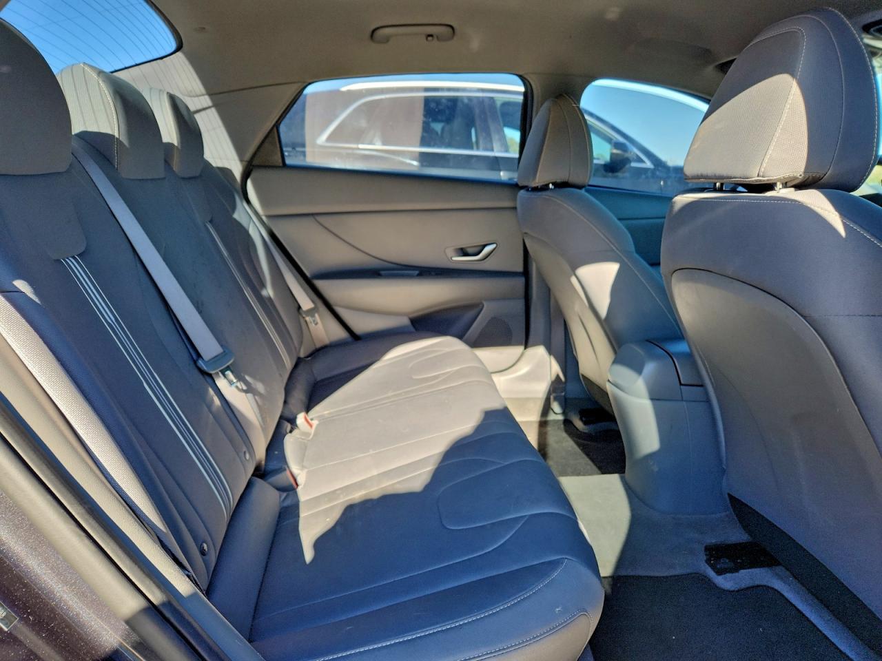 2023 HYUNDAI ELANTRA SEL photo 10