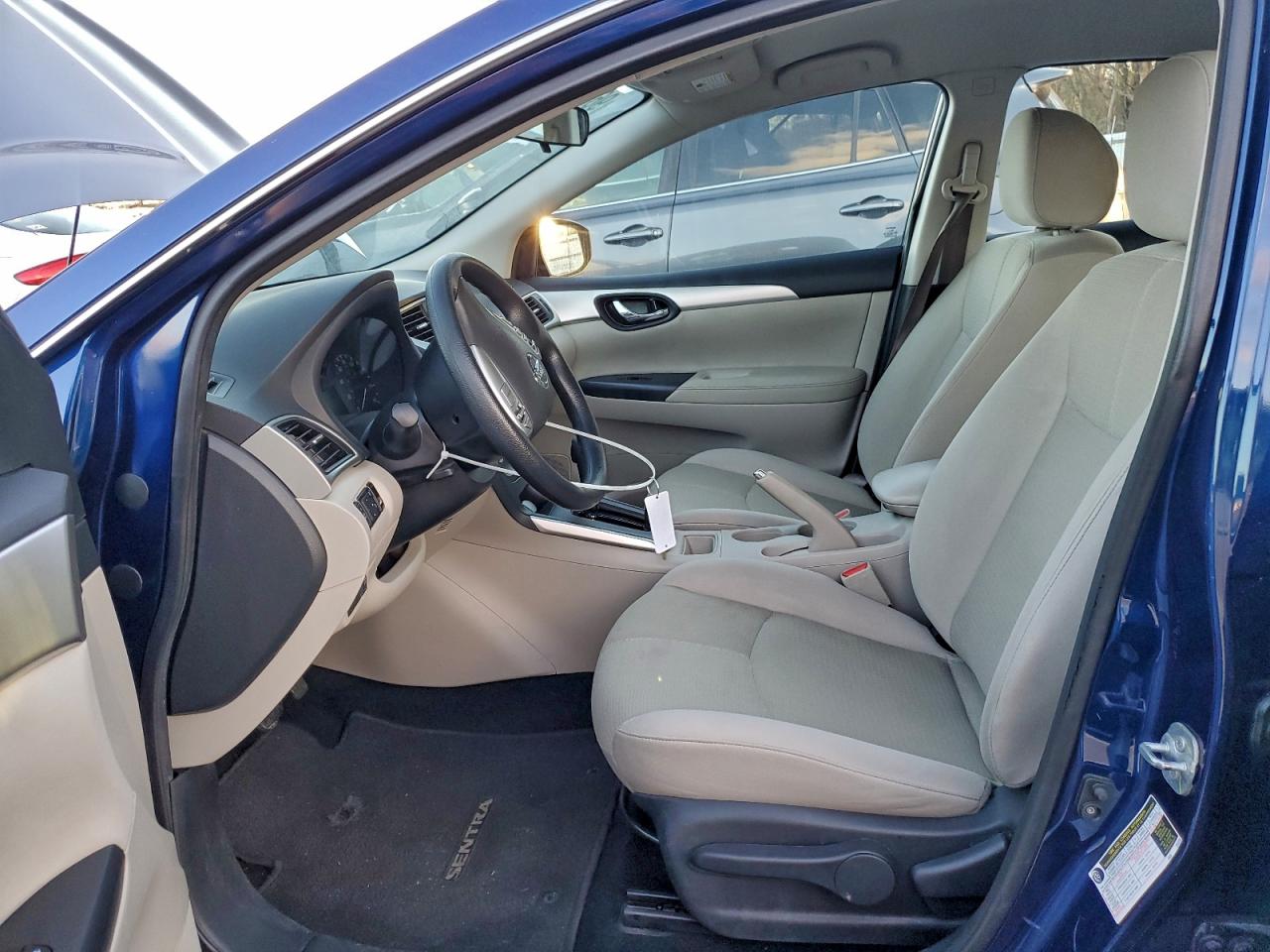 2016 NISSAN SENTRA S photo 7