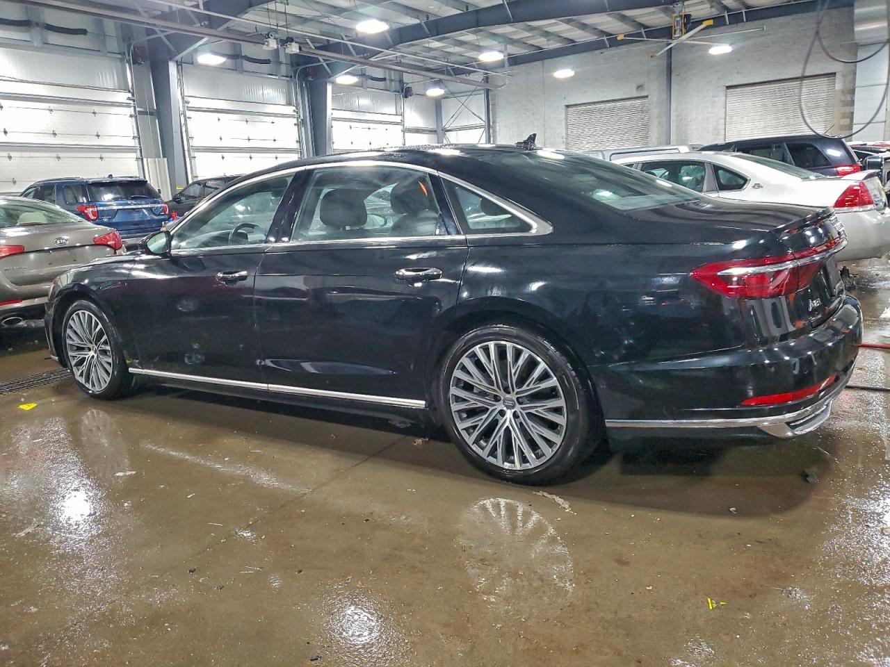 2019 AUDI A8 L photo 2