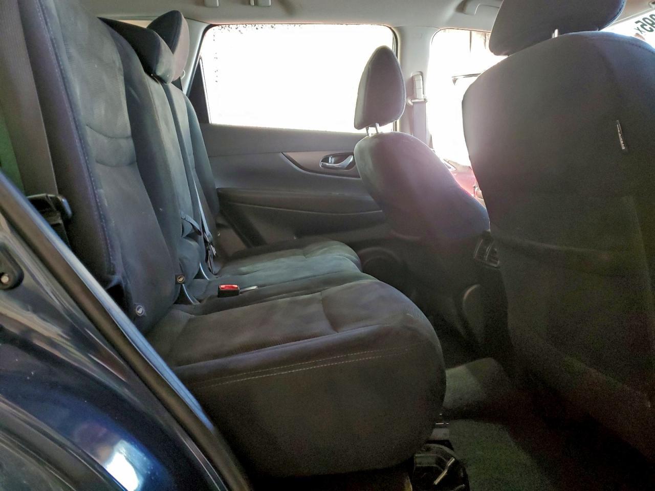2016 NISSAN ROGUE S photo 11