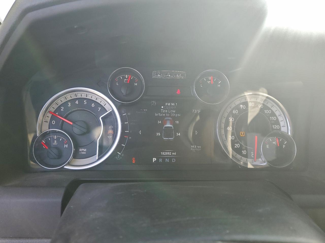 2018 RAM 1500 SLT photo 9