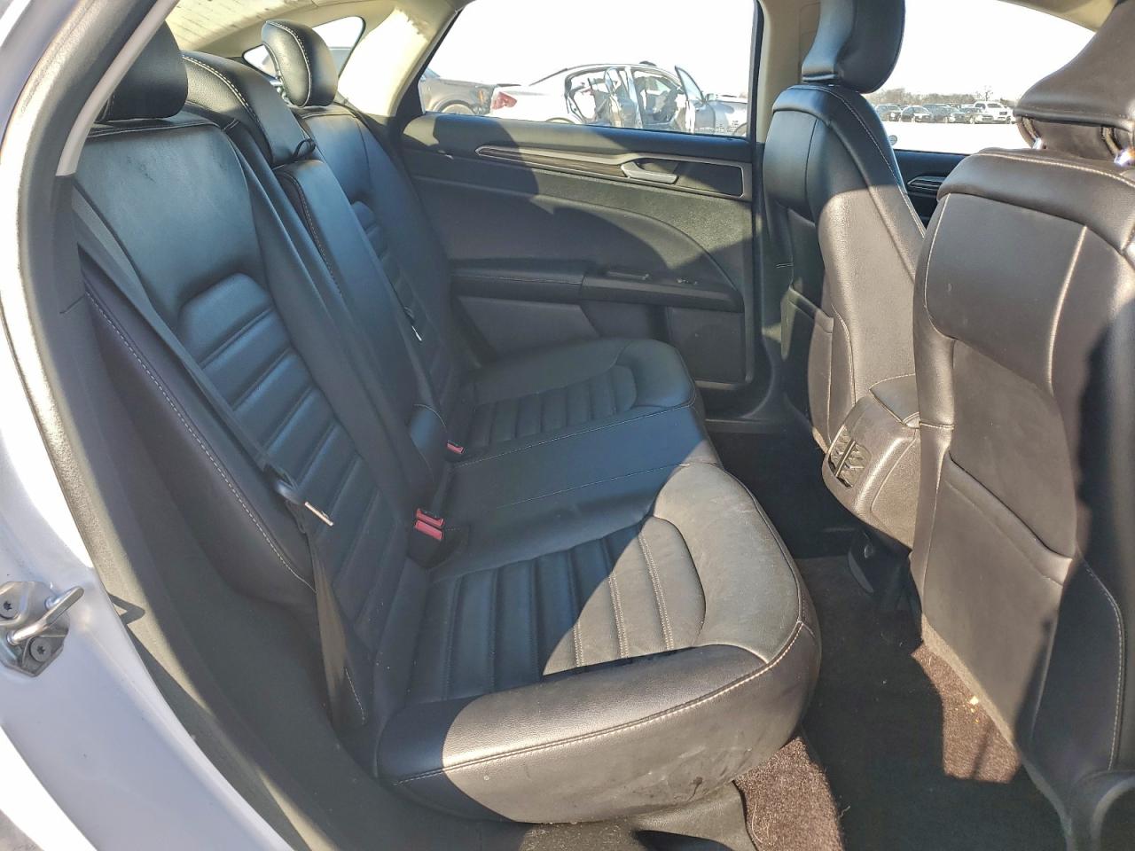 2017 FORD FUSION SE photo 19