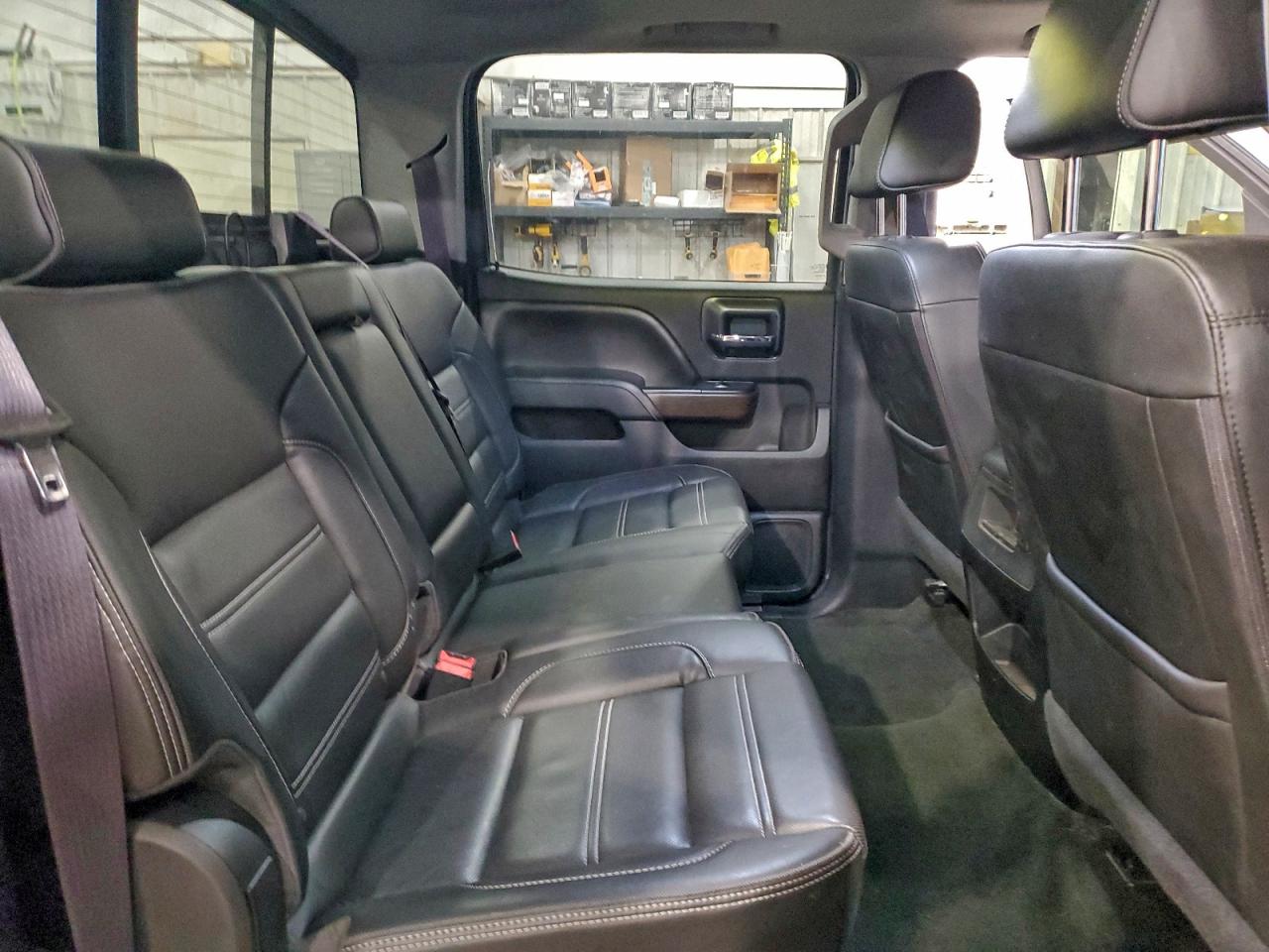 2017 GMC SIERRA K2500 DENALI photo 10