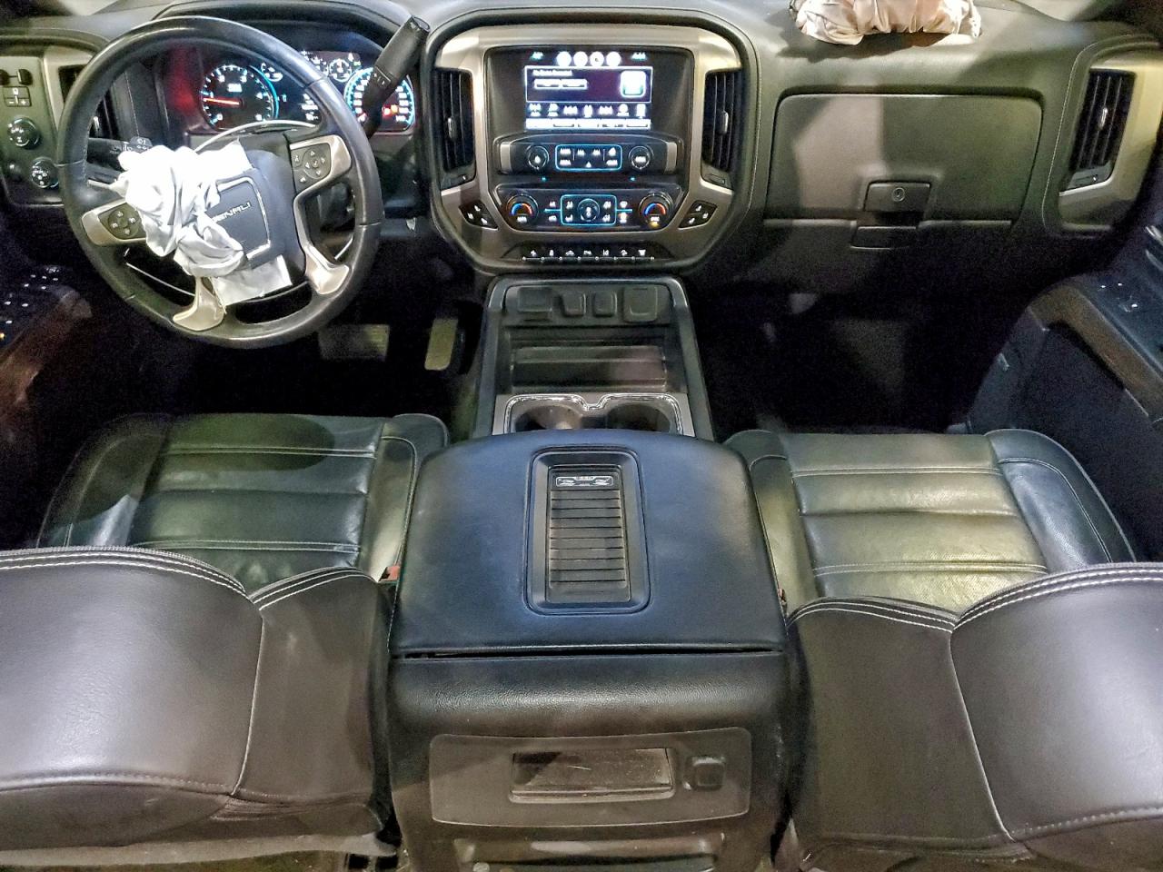 2017 GMC SIERRA K2500 DENALI photo 8