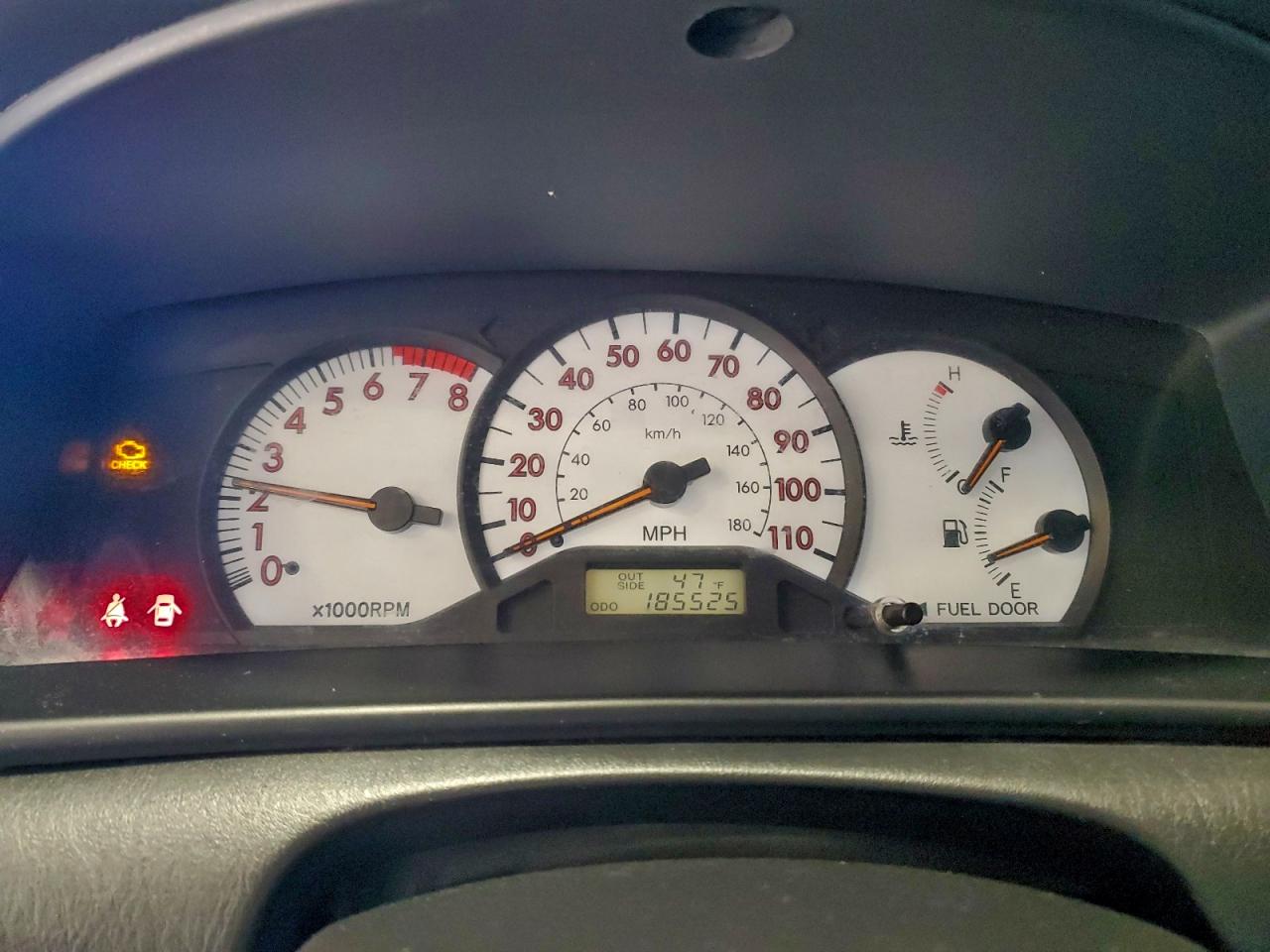 2004 TOYOTA COROLLA CE photo 9