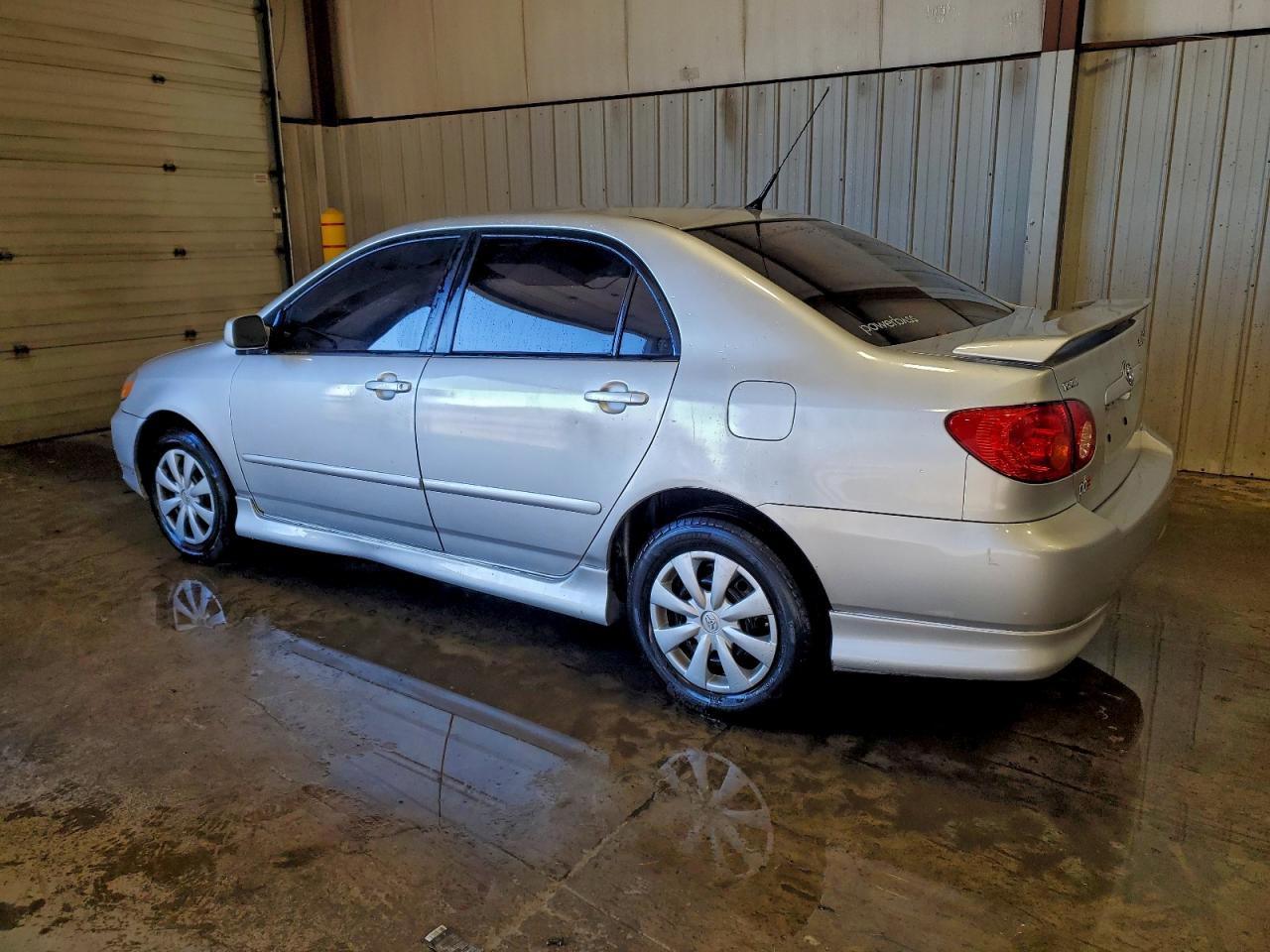 2004 TOYOTA COROLLA CE photo 2