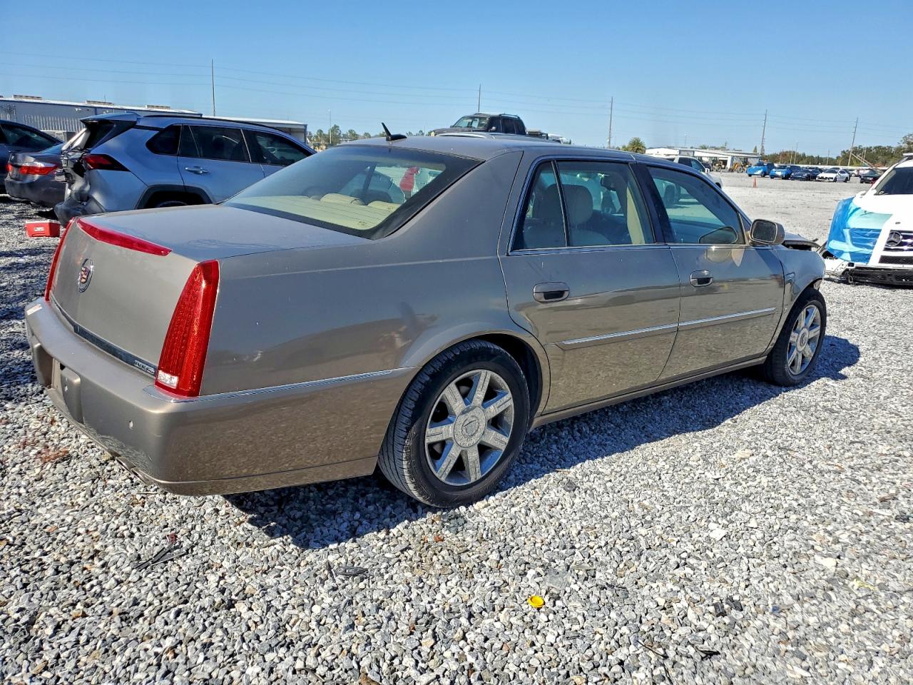 2006 CADILLAC DTS photo 3