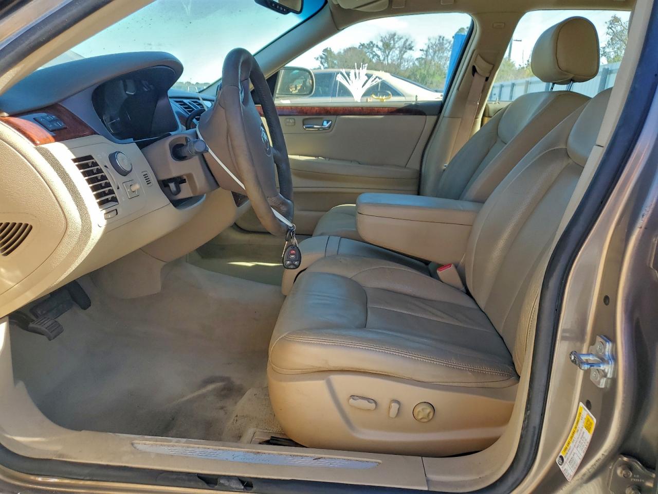 2006 CADILLAC DTS photo 7