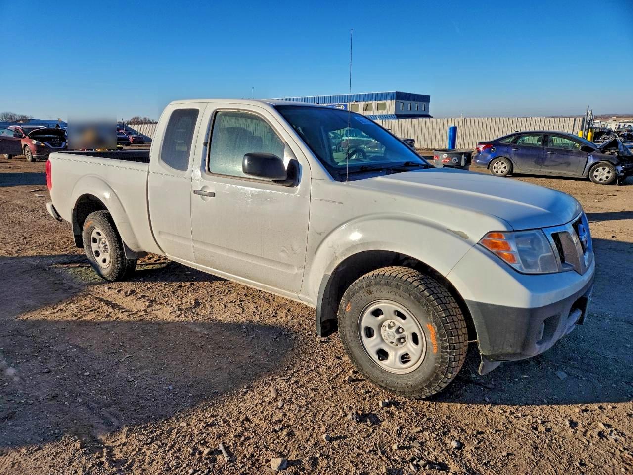 2017 NISSAN FRONTIER S photo 4
