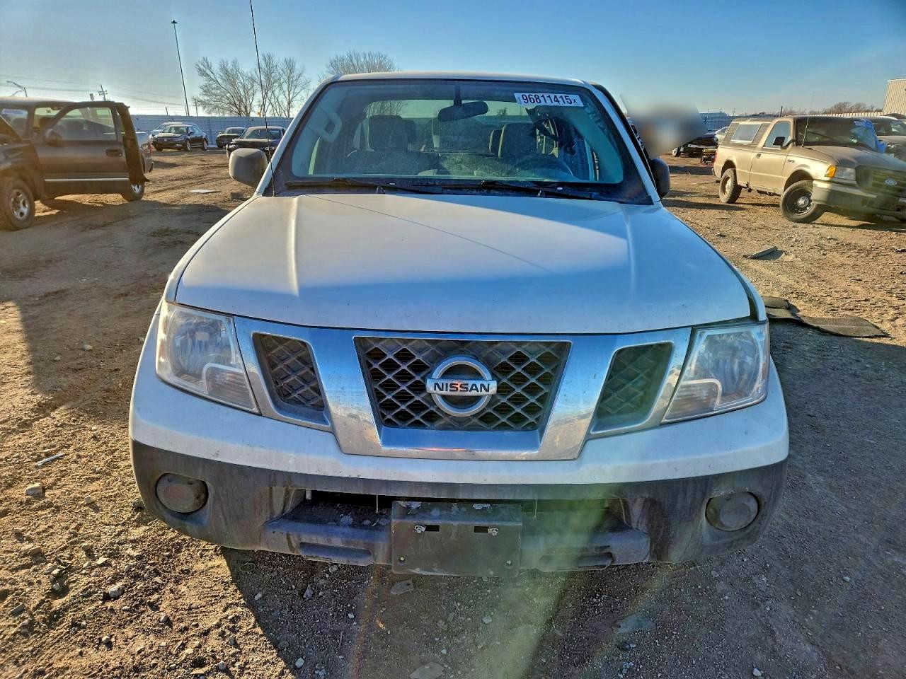 2017 NISSAN FRONTIER S photo 5
