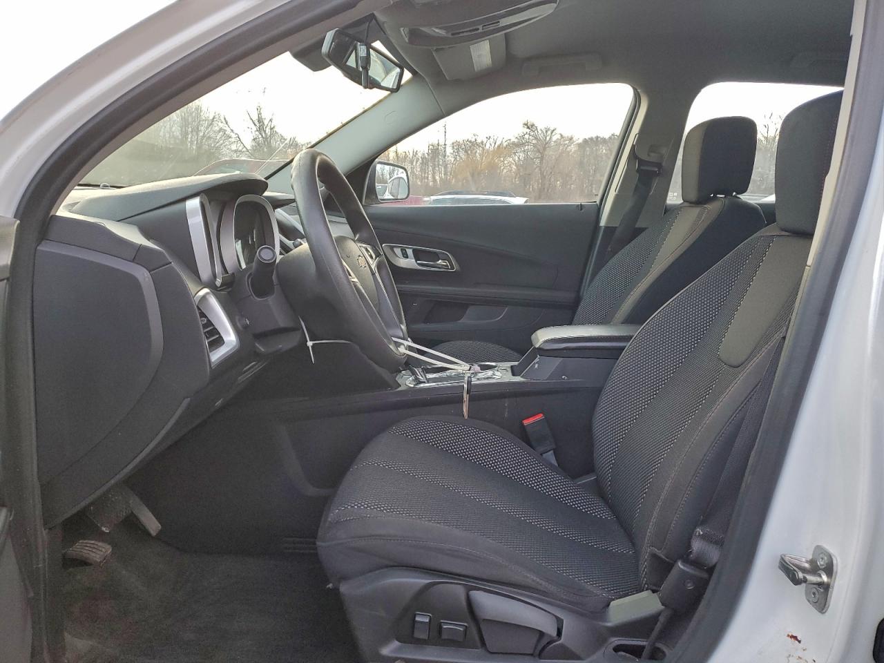 2017 CHEVROLET EQUINOX LS photo 7