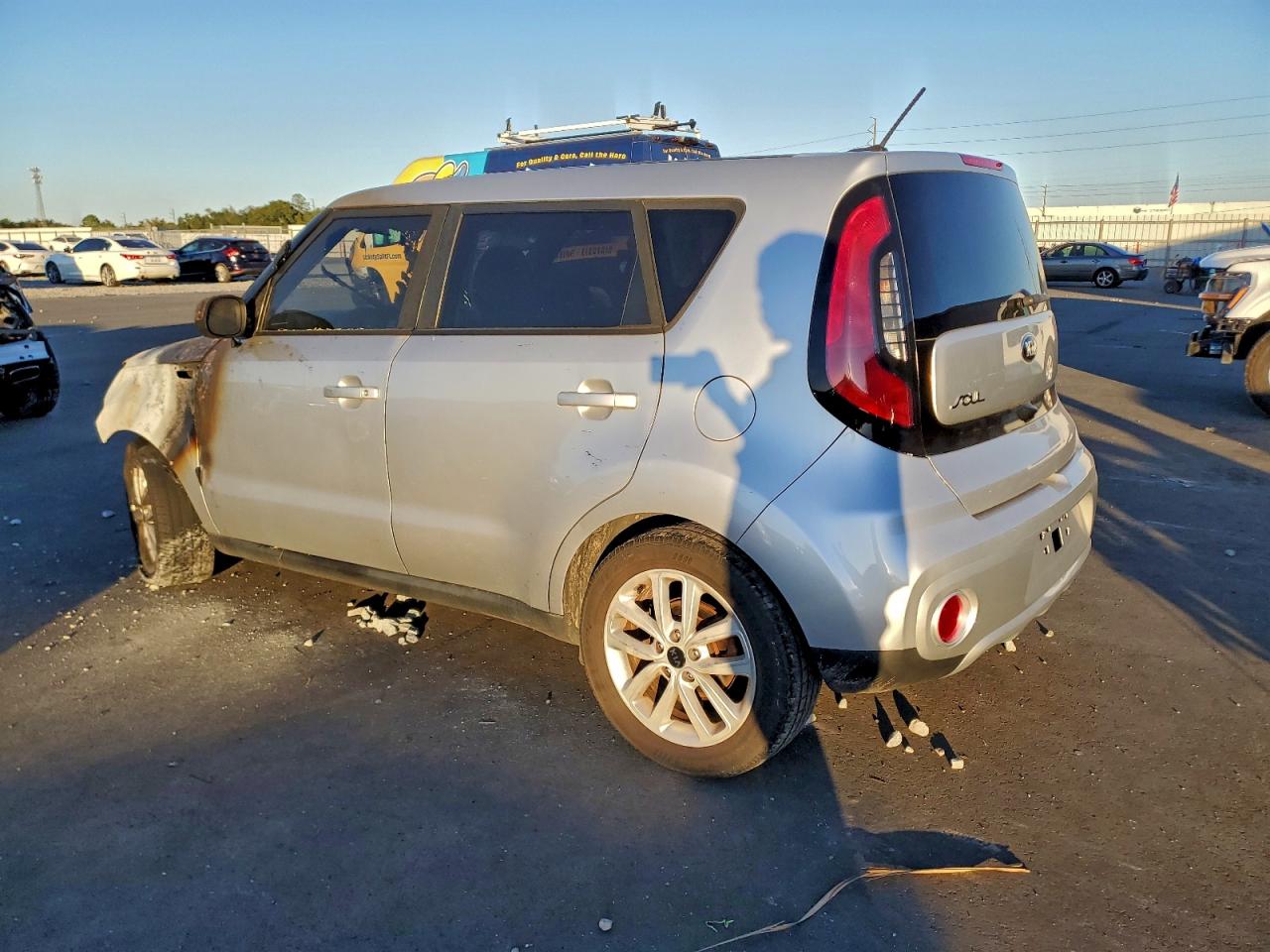 2018 KIA SOUL + photo 2