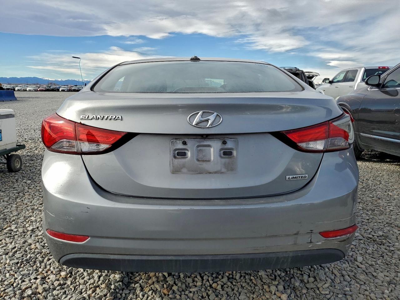 2015 HYUNDAI ELANTRA SE photo 11