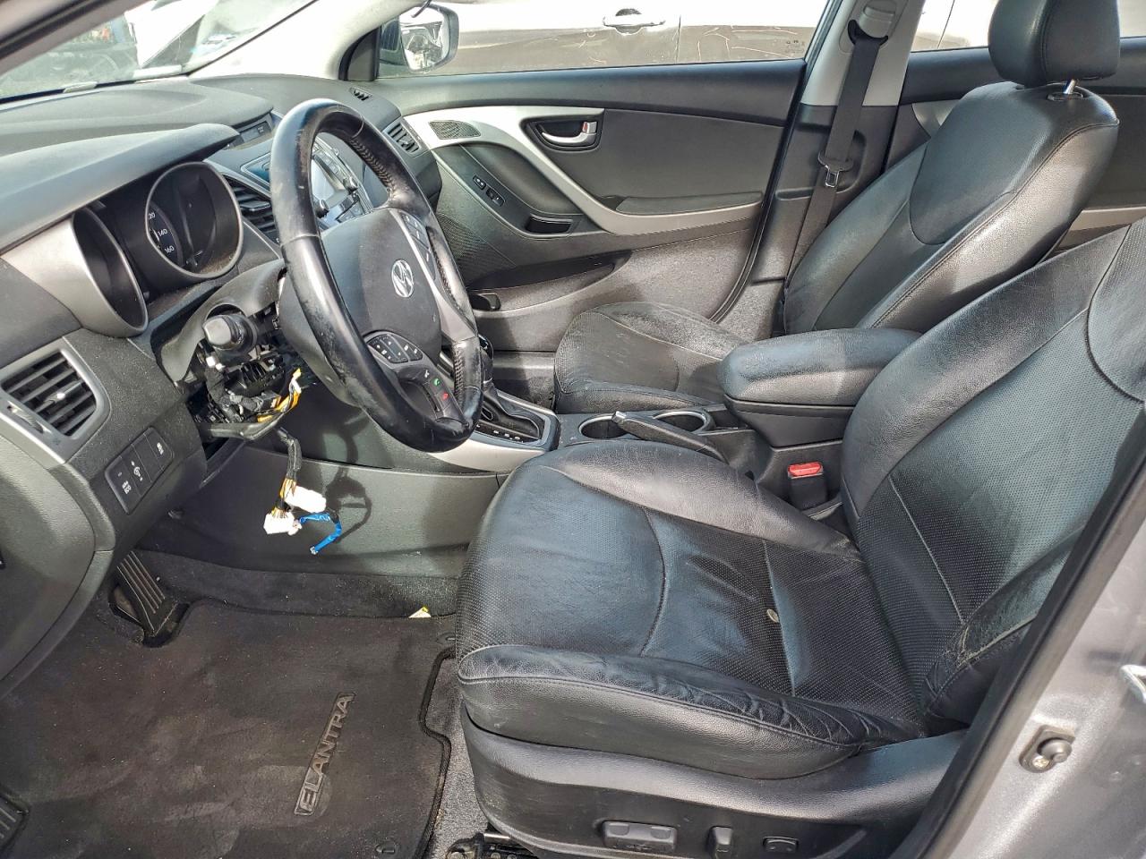 2015 HYUNDAI ELANTRA SE photo 13